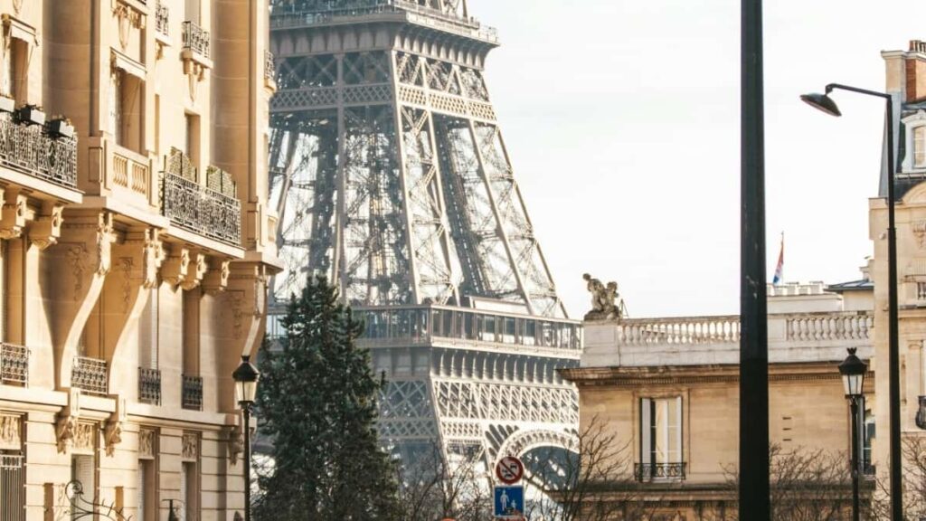 2025 United Kingdom Snapchat AllCategory Advertising Rate Card