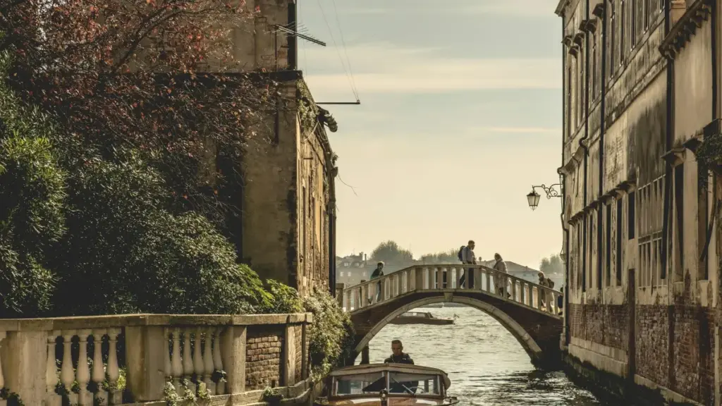 ኣብ ሩምብል ሓንጋሪ ፍሉይ ፍራንክ ኣብ ተለዋዋጥ ሾው ንንባብ ተመሊሱ።