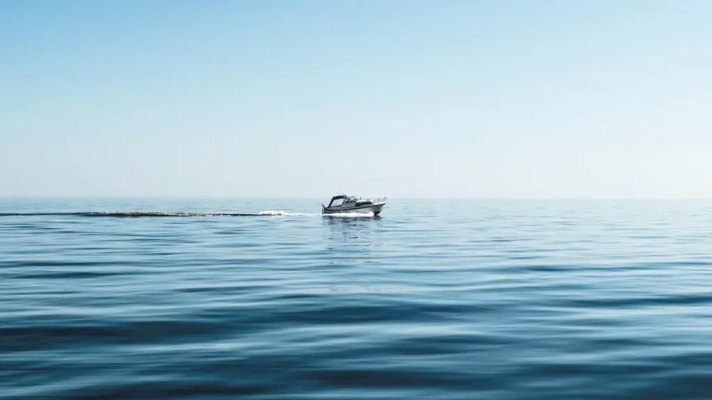 እዚ ጽሑፍ ንማሕበራዊ መወዳእታ ሓላፊታት ኣብ ኤርትራ ዝተቓወም፡ እንታይ እንተሃለው እንታይ እንተሰርሐ ኣልጄሪያዊ ክሪኤተራት (Line) ንመርሒ ህይወት ክቪሎት ግንኙነት ንምምላስ እዩ።