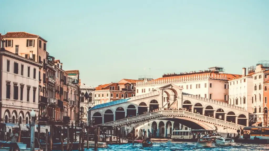 በEritrea ከParaguay Netflix ፈጣሪዎች ጋር ለcreator-led ሽያጭ ዘመናዊ መንገዶችን እንዴት ማግኘት እንችላለን?