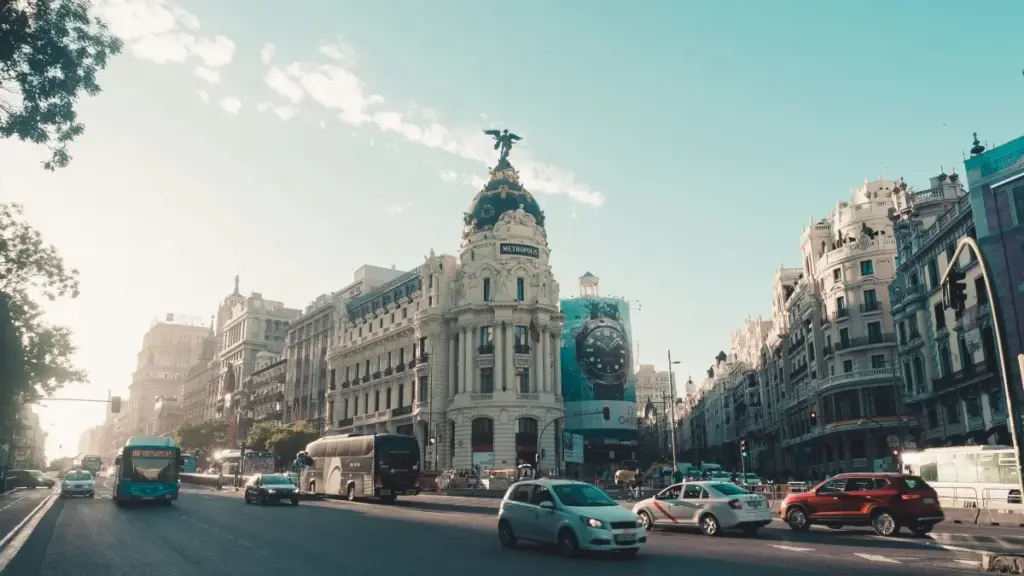 ናይ ኤርትራ ተፈጻሚታት፡ ShareChat ዝኾነ ኬንያ ብርንድ ንምርግጋጽን ንኣካላት ምንቅስቃስ ንምቕጻል ዝርርብ።