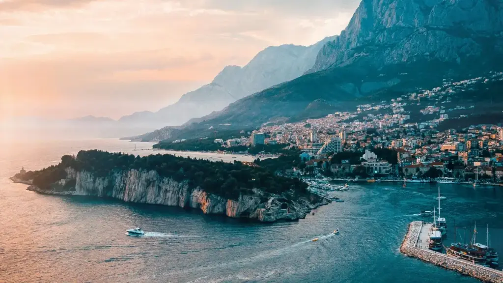 Ebay ላይ በAzerbaijan ያሉ ክሪየተሮች እንዴት እንደሚታወቁ፣ እንዴት እንደሚመረጡ እና ከጀርባ ያለ የcreator content ስፖንሰርሺፕ እንዴት እንደሚሰራ ቀላል መንገድ.