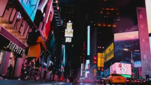 ንዩኬ ተኮር ፈጣሪዎች ብትኽክል ከመይ ትረኽቦም፣ መልእኽትኻ ብከባቢ ቃል ከመይ ትትርጉሞ፣ እና ውጽኢት ከመይ ትለክዖ።